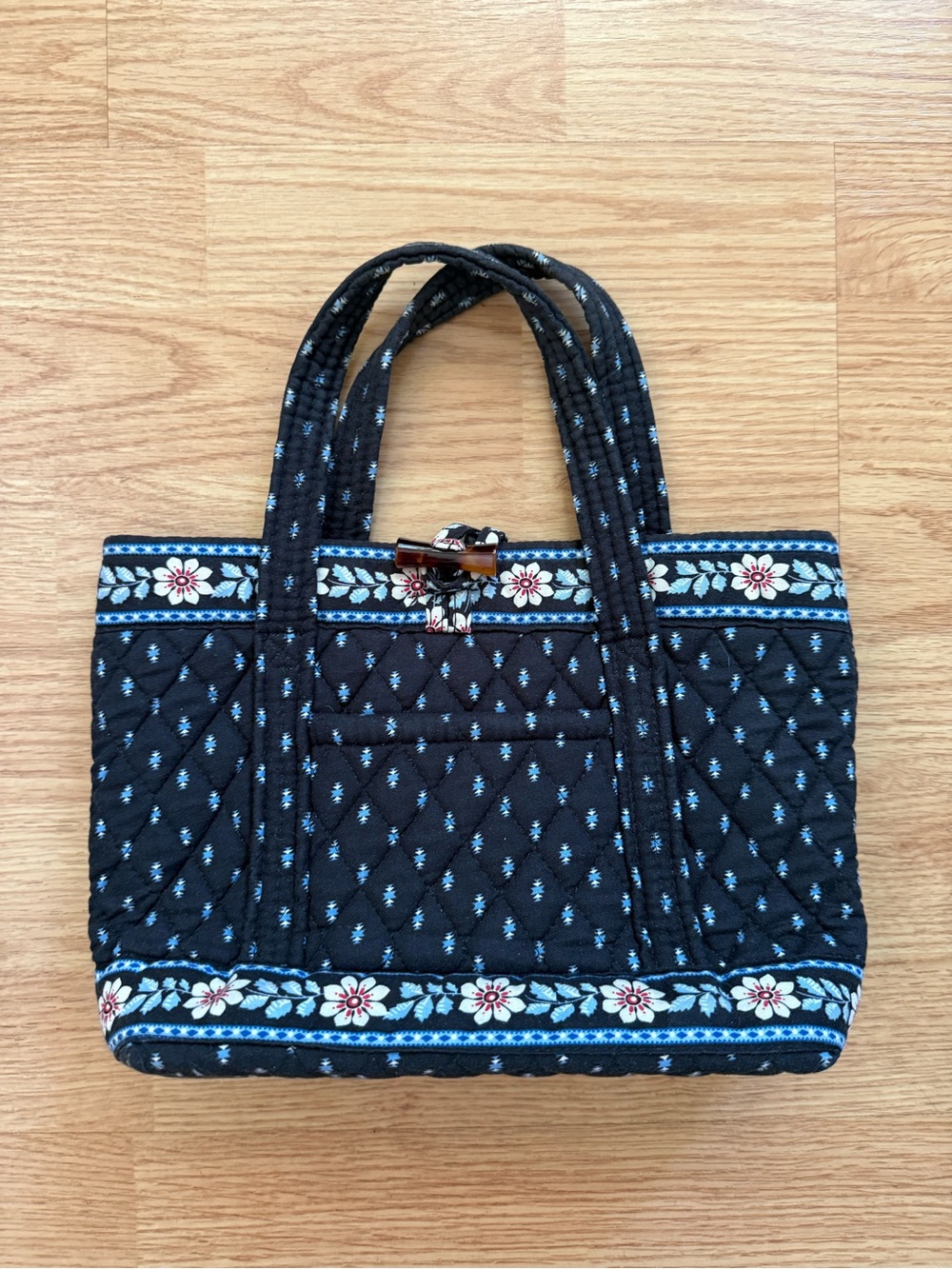 Vera Bradley Alpine Black Toggle Tote Bag Vintage Quilted Cotton Floral